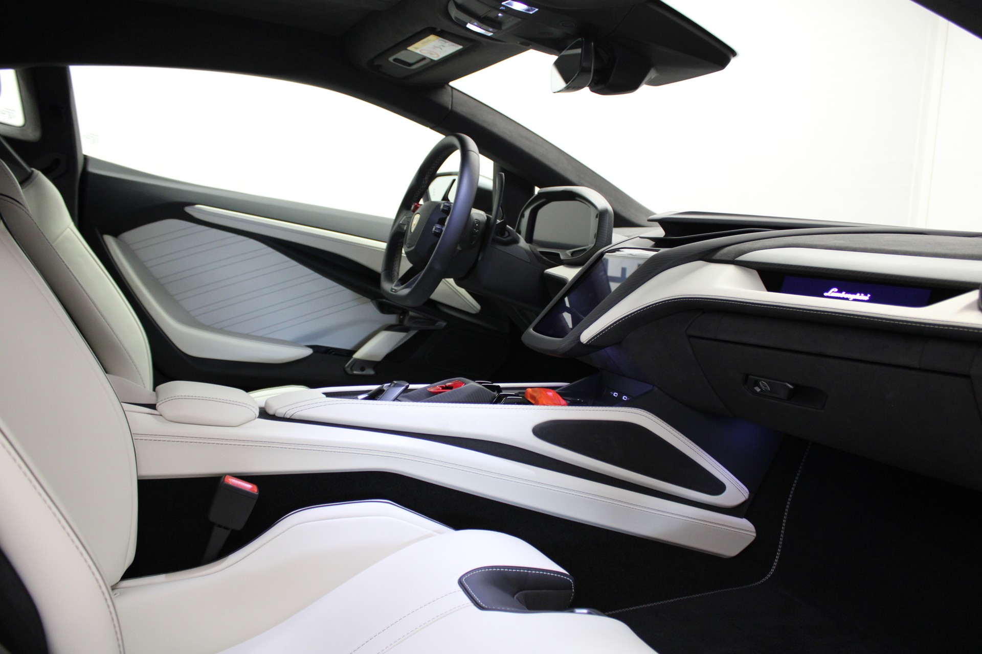 LAMBORGHINI Revuelto HPEV-image-6