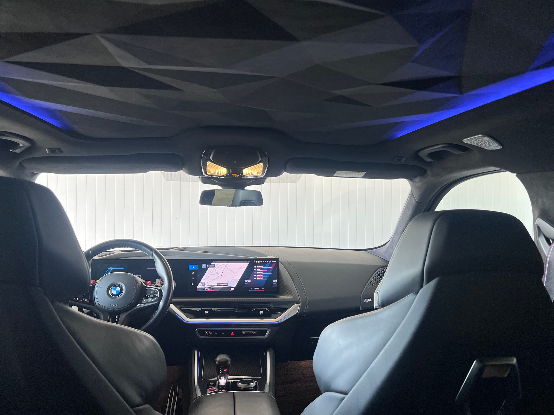 BMW XM xDrive PHEV Steptronic-image-19