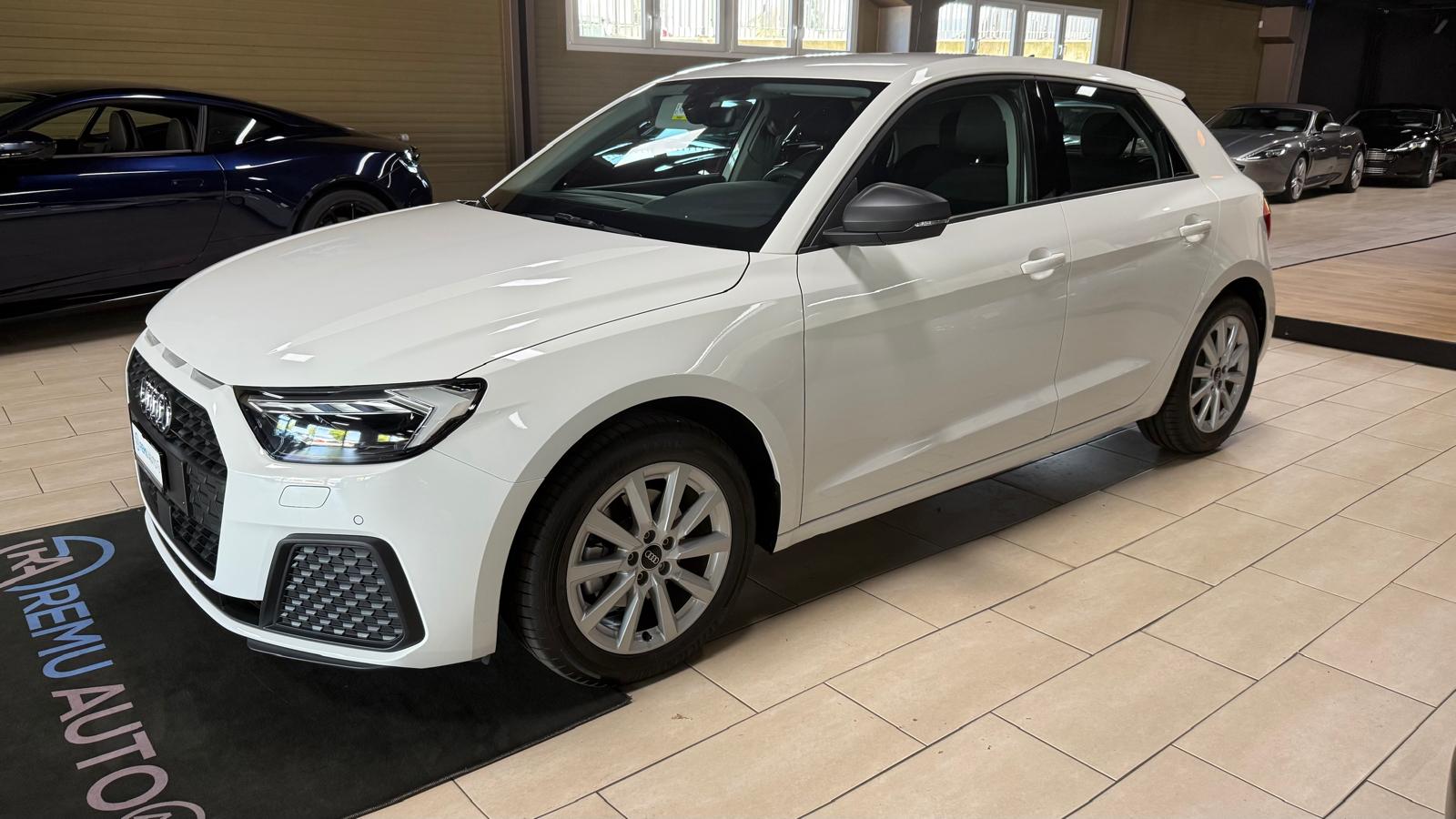 AUDI A1 Sportback 30 TFSI S-tronic-image-8