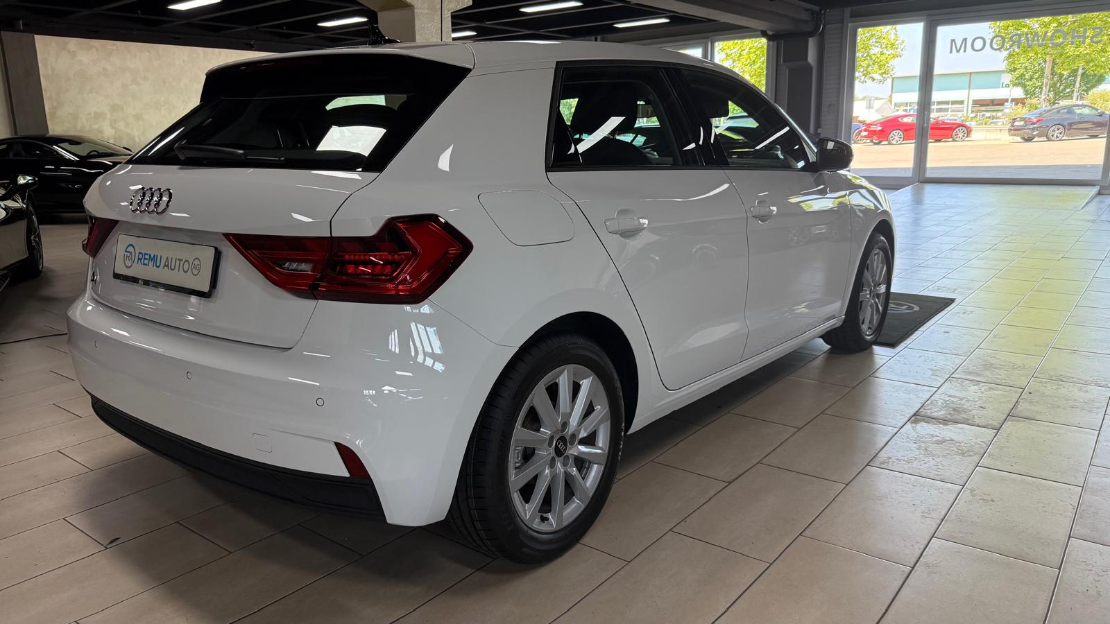 AUDI A1 Sportback 30 TFSI S-tronic-image-3