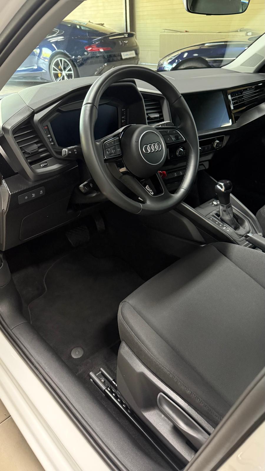 AUDI A1 Sportback 30 TFSI S-tronic-image-13