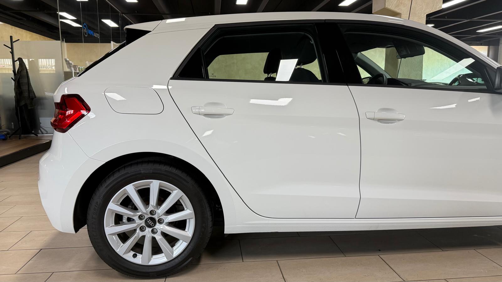 AUDI A1 Sportback 30 TFSI S-tronic-image-2
