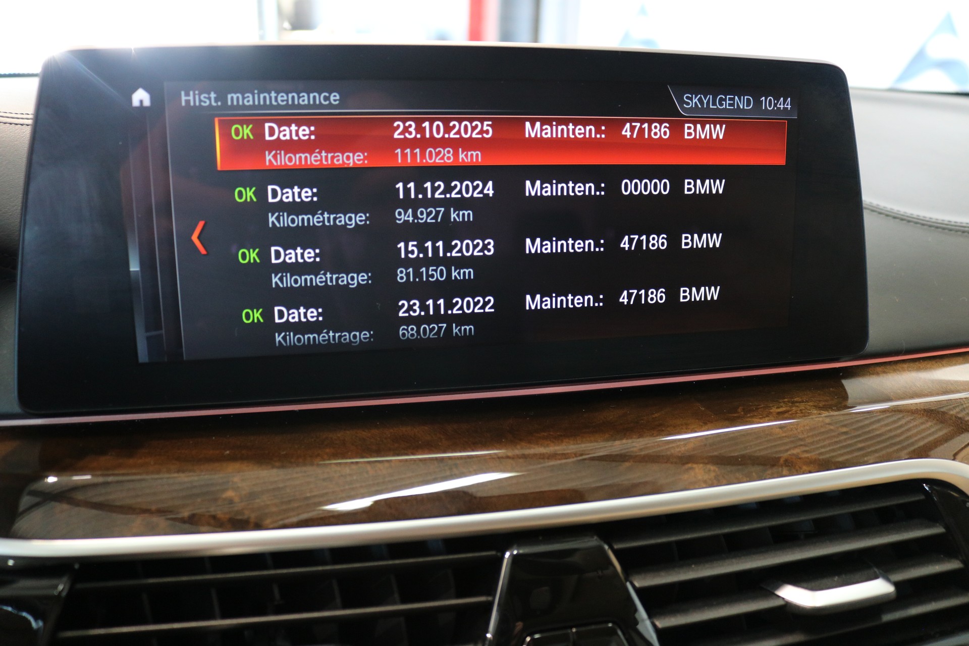 BMW 530i xDrive Luxury Line Steptronic-image-56
