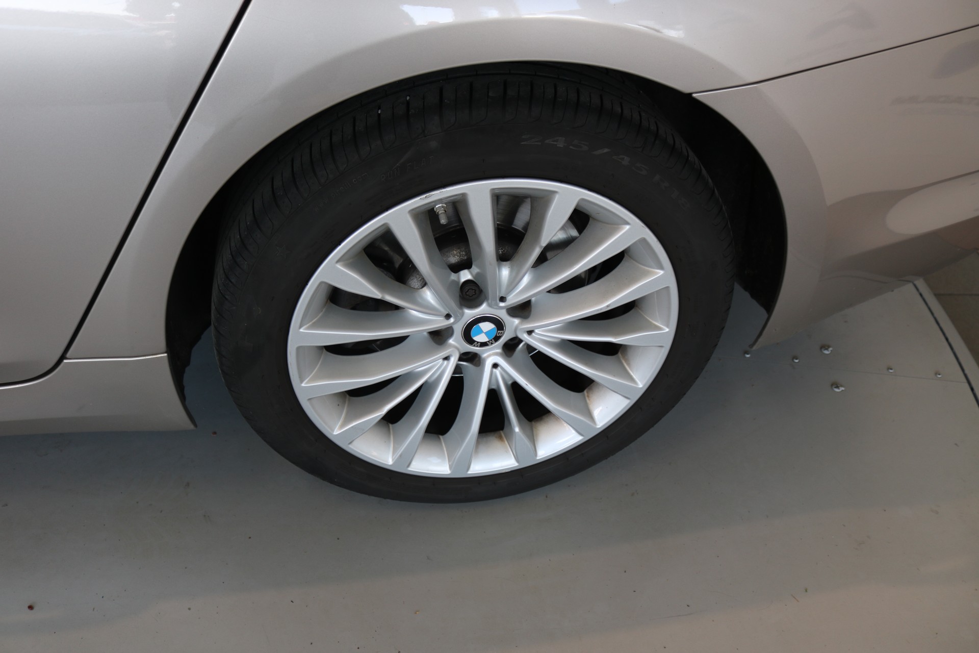 BMW 530i xDrive Luxury Line Steptronic-image-39