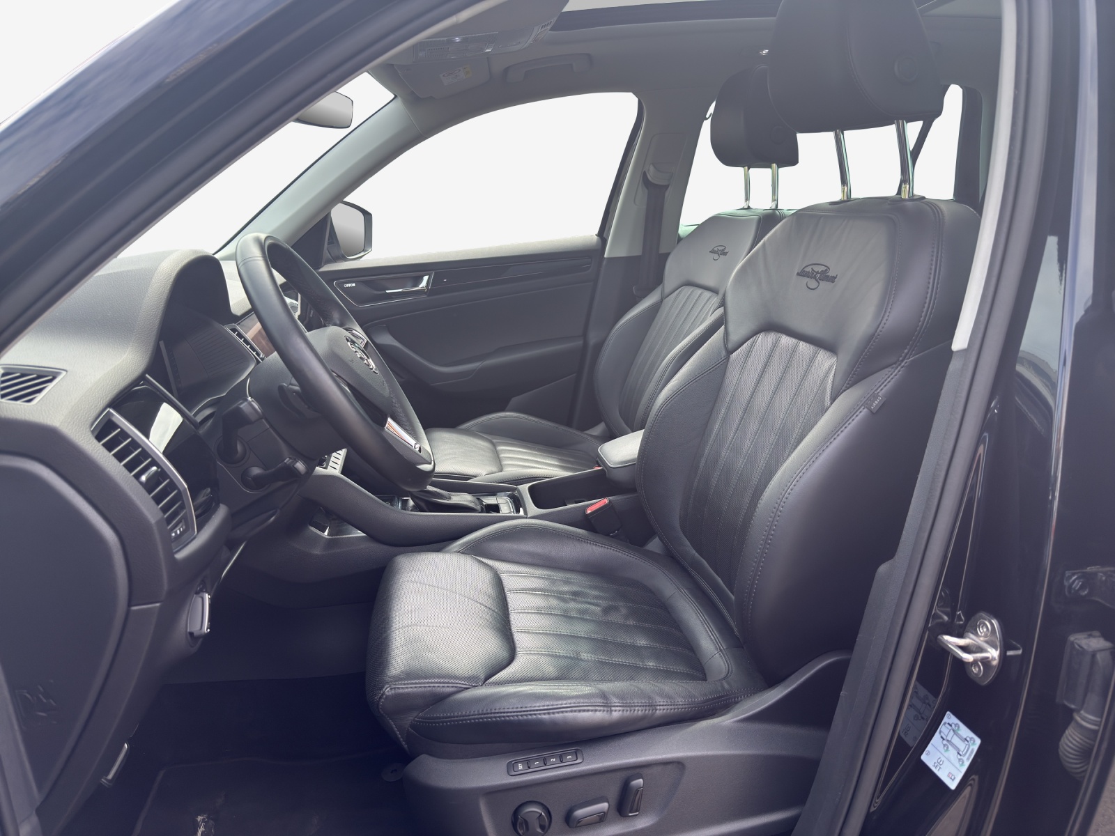 SKODA Kodiaq 2.0 TSI 4x4 L&K-image-7