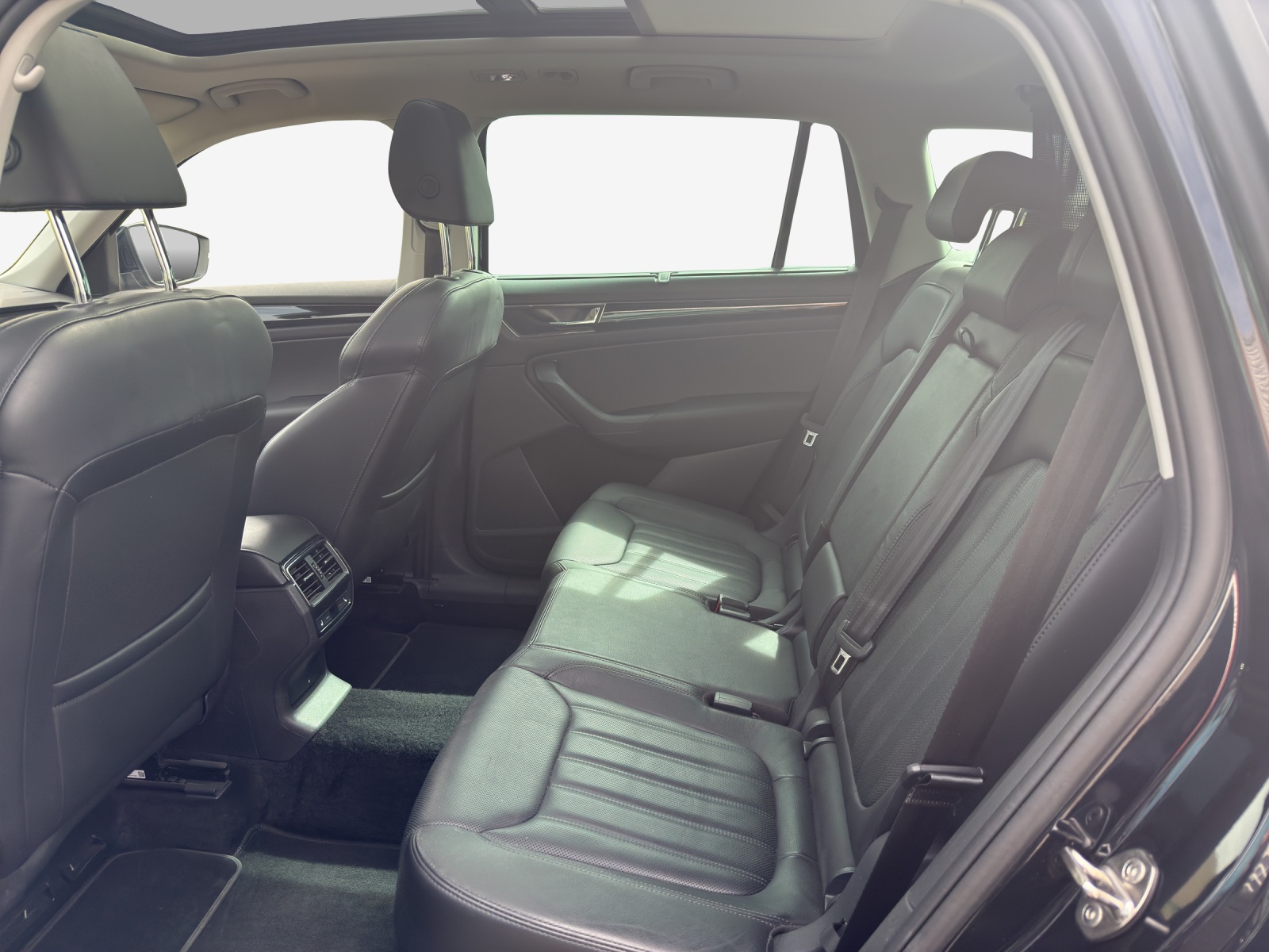 SKODA Kodiaq 2.0 TSI 4x4 L&K-image-11
