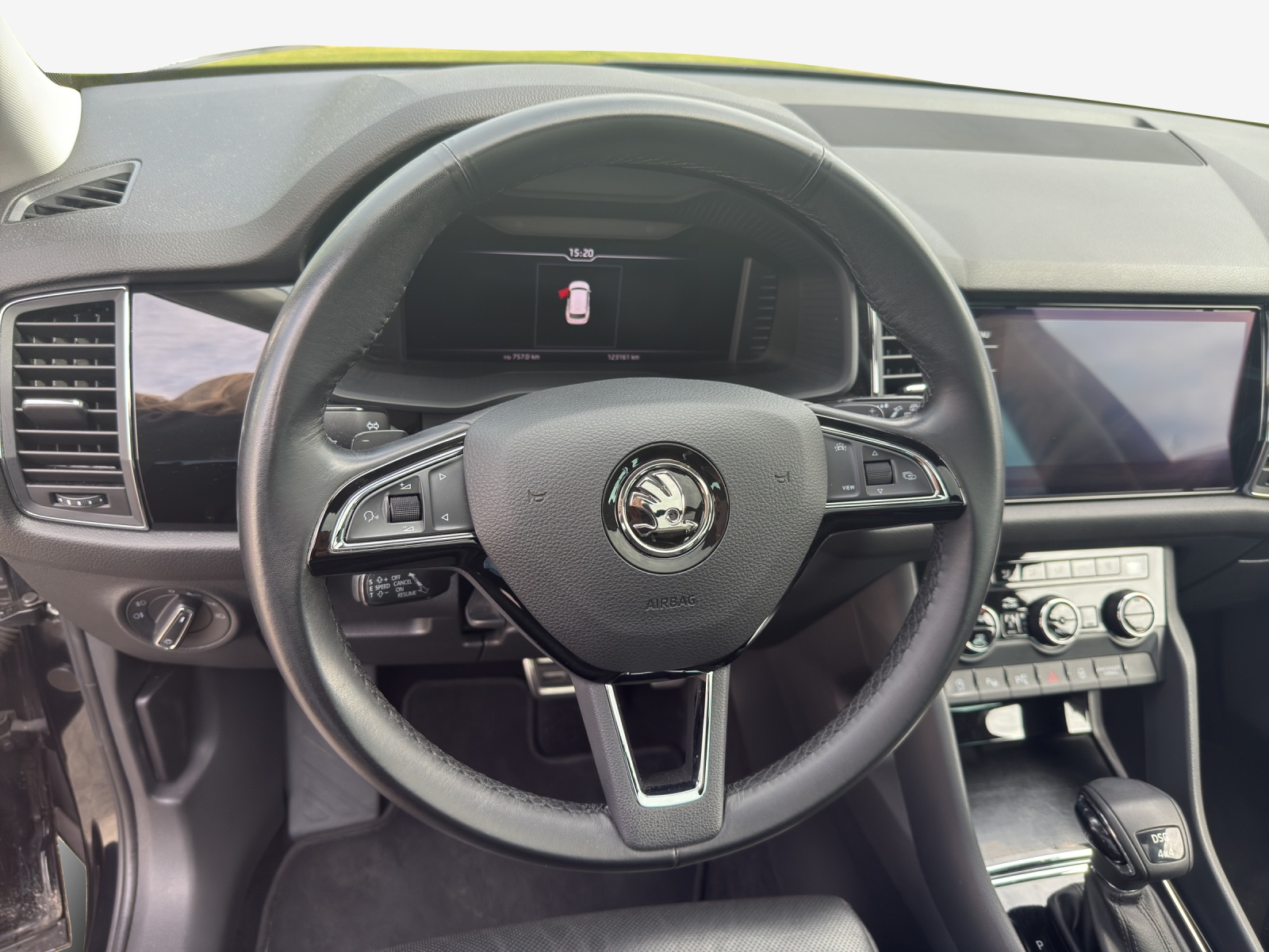 SKODA Kodiaq 2.0 TSI 4x4 L&K-image-9