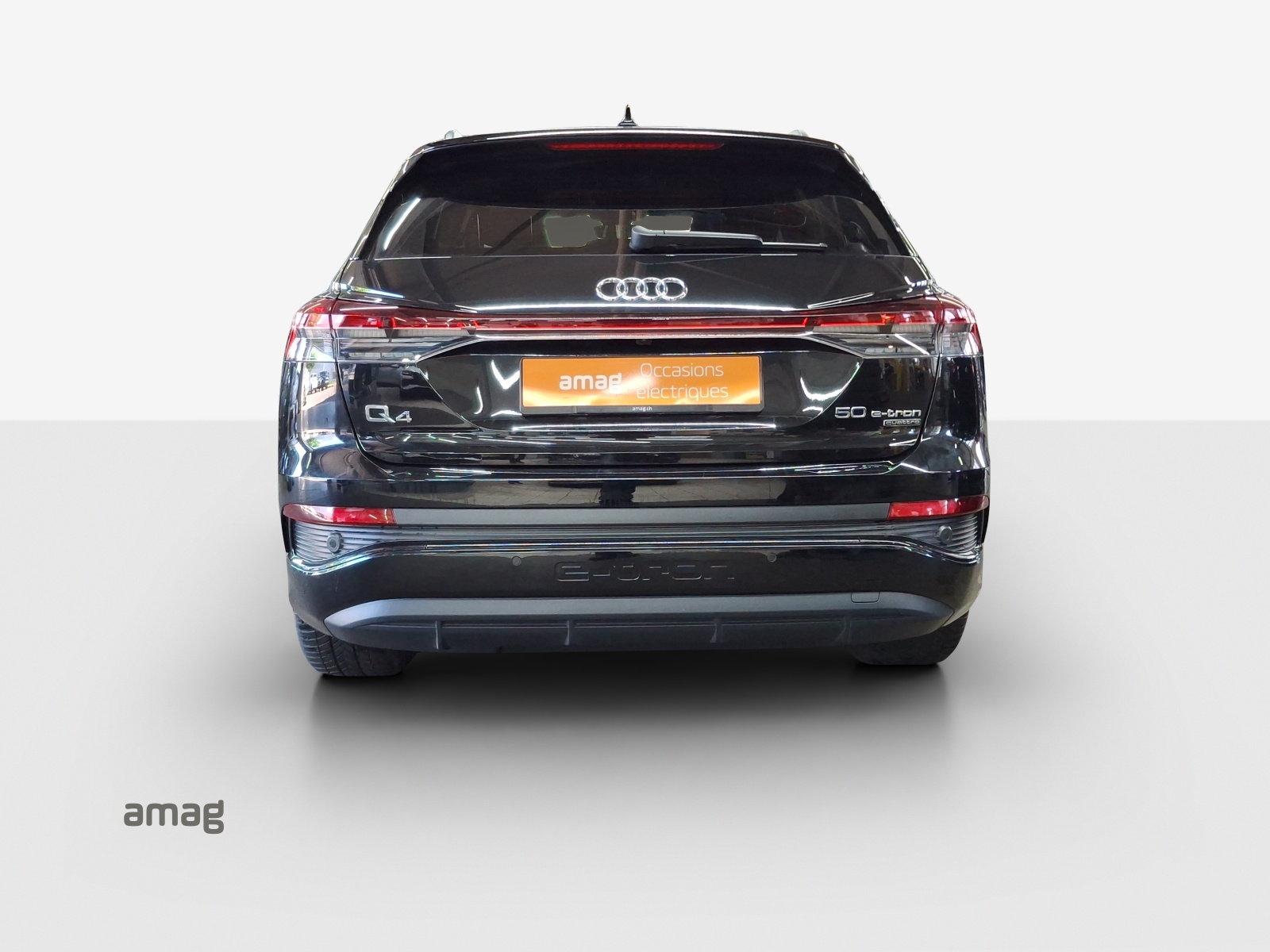 AUDI Q4 e-tron 50 quattro-image-4
