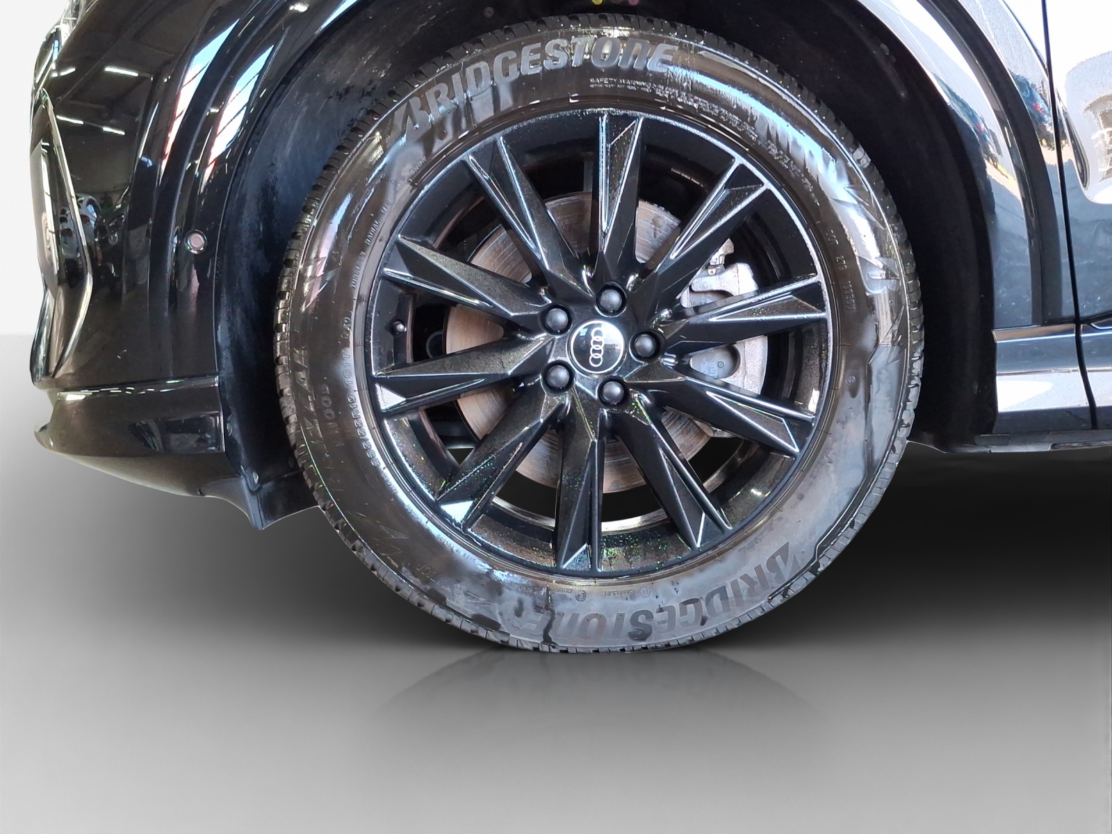 AUDI Q4 e-tron 50 quattro-image-15