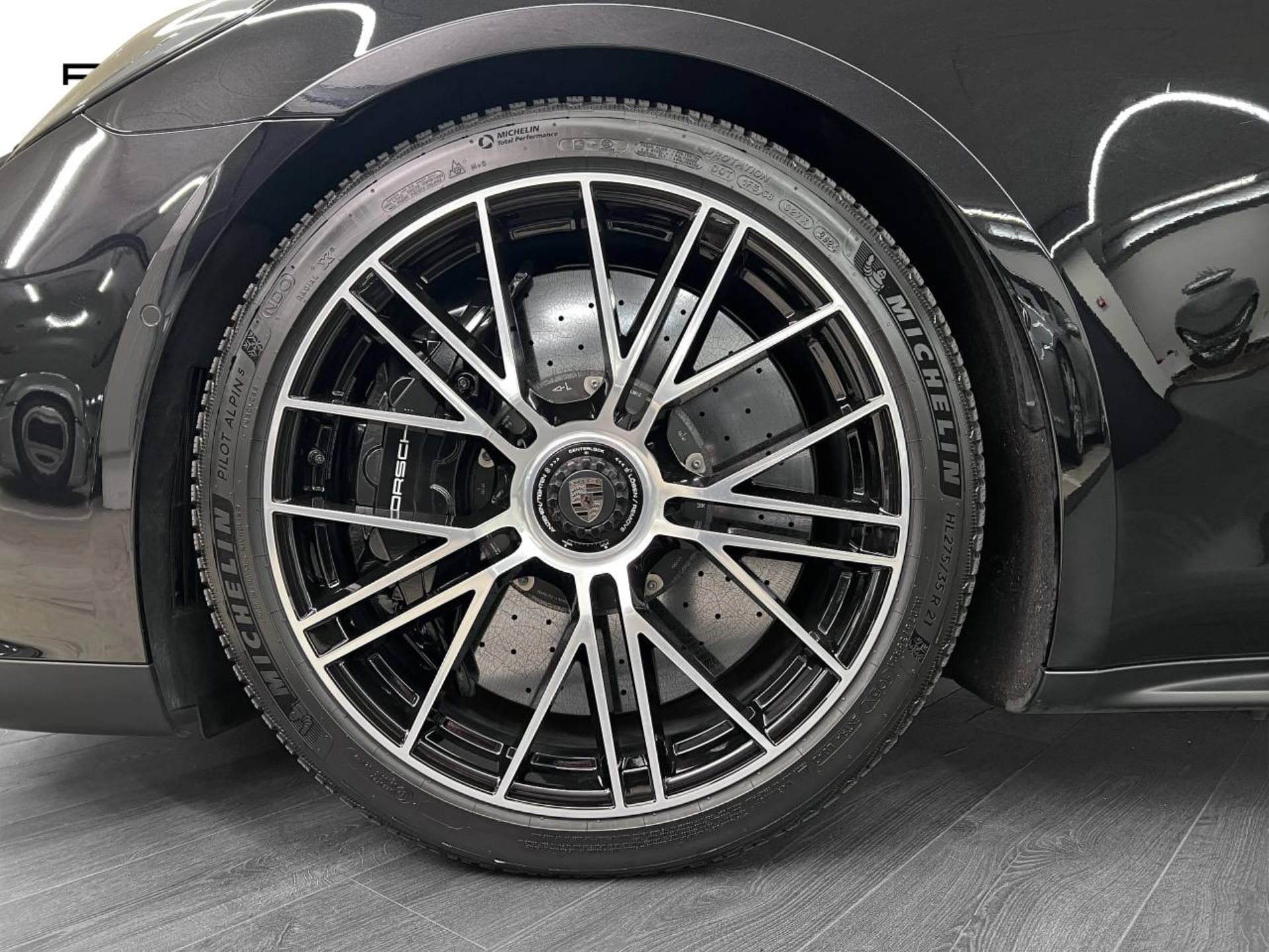 PORSCHE Panamera Turbo S E-Hybrid-image-10