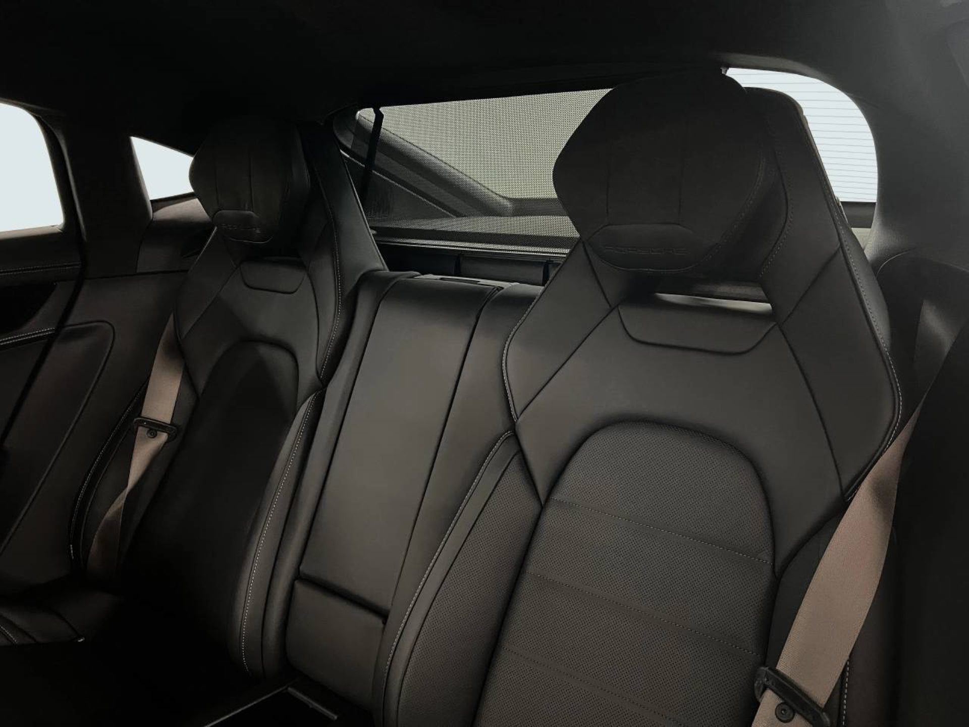 PORSCHE Panamera Turbo S E-Hybrid-image-22