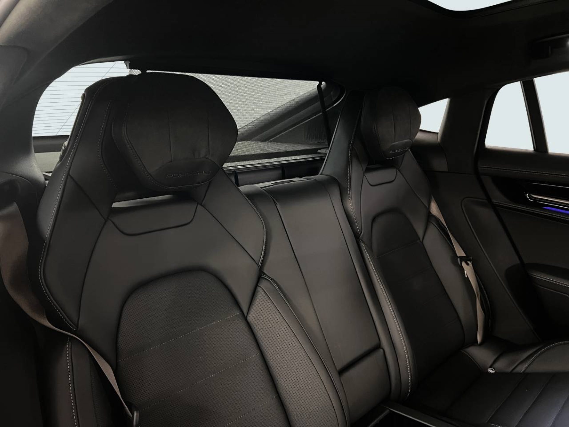 PORSCHE Panamera Turbo S E-Hybrid-image-23