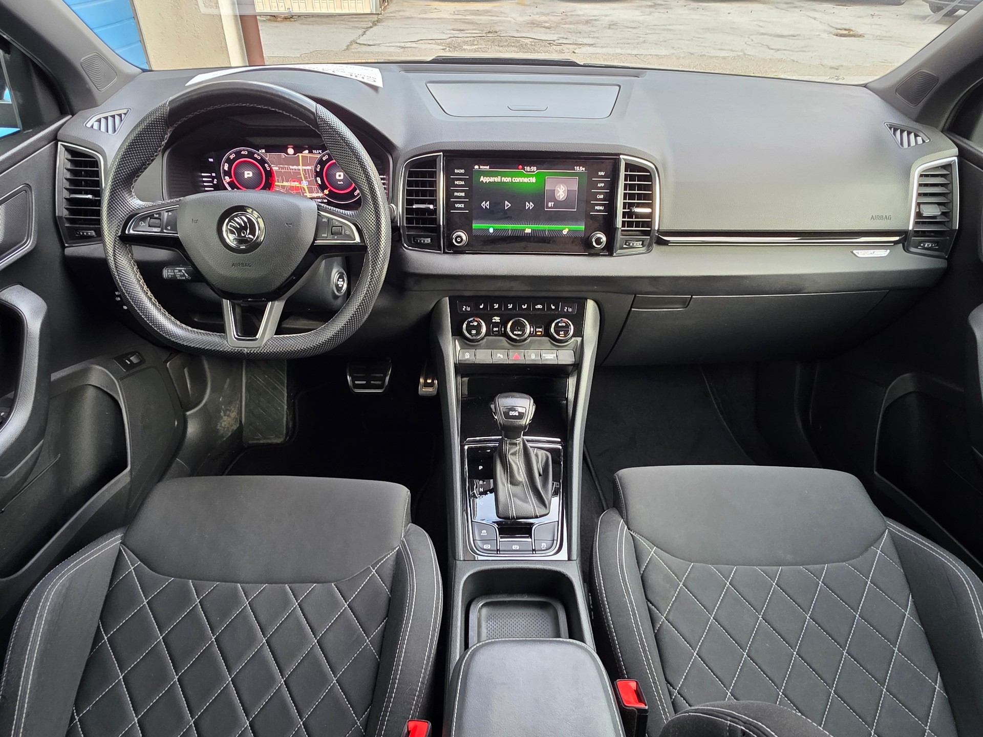 SKODA Karoq 1.5 TSI ACT SportLine DSG-image-10