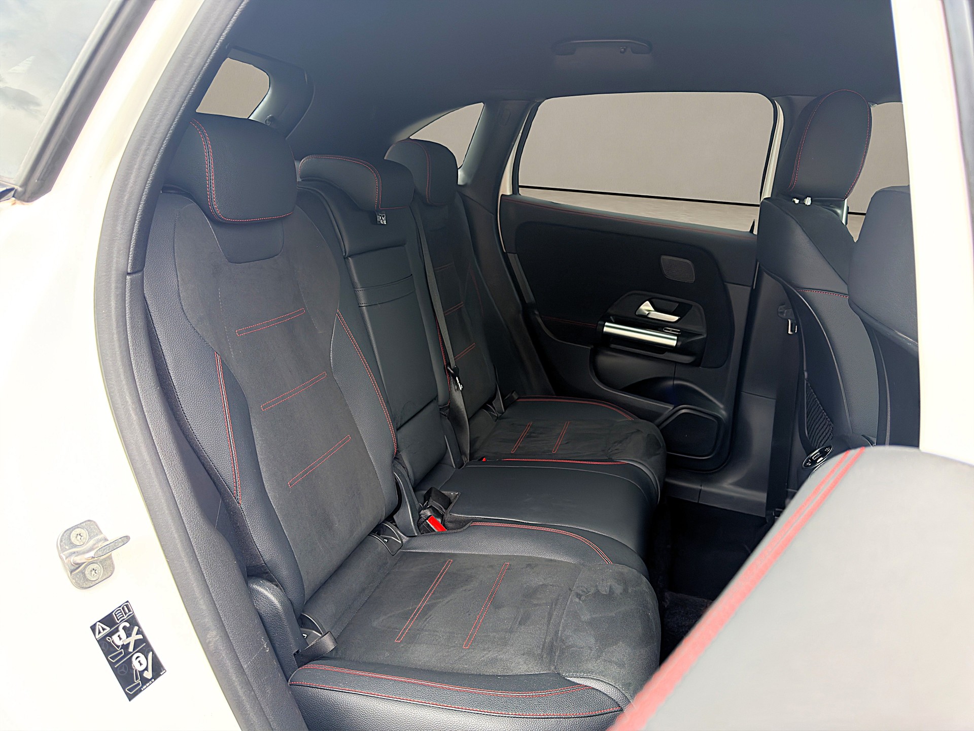 MERCEDES-BENZ GLA 200 ❗AMG Line❗ 7G-DCT-image-12