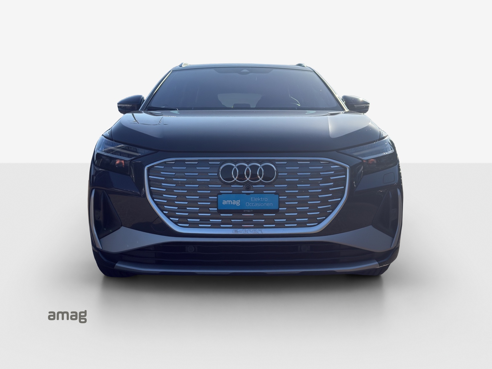 AUDI Q4 e-tron 45 quattro-image-6