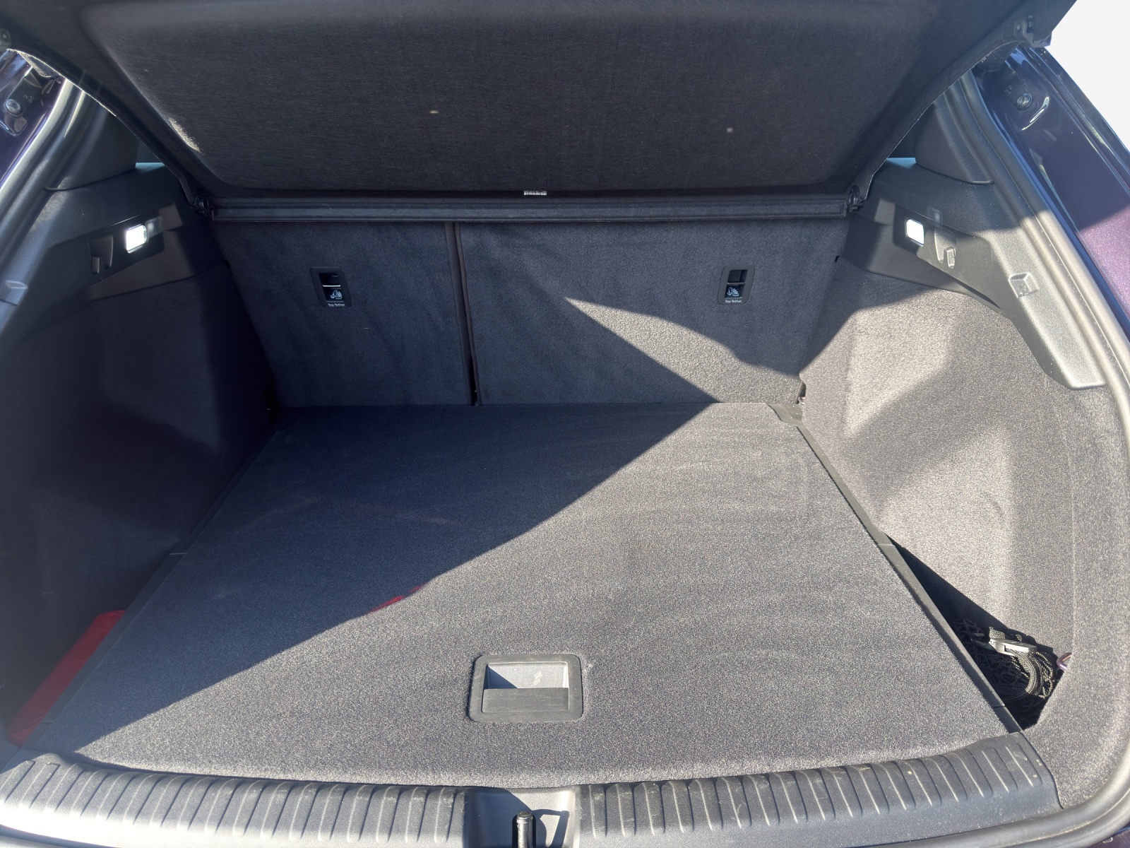 AUDI Q4 e-tron 45 quattro-image-12