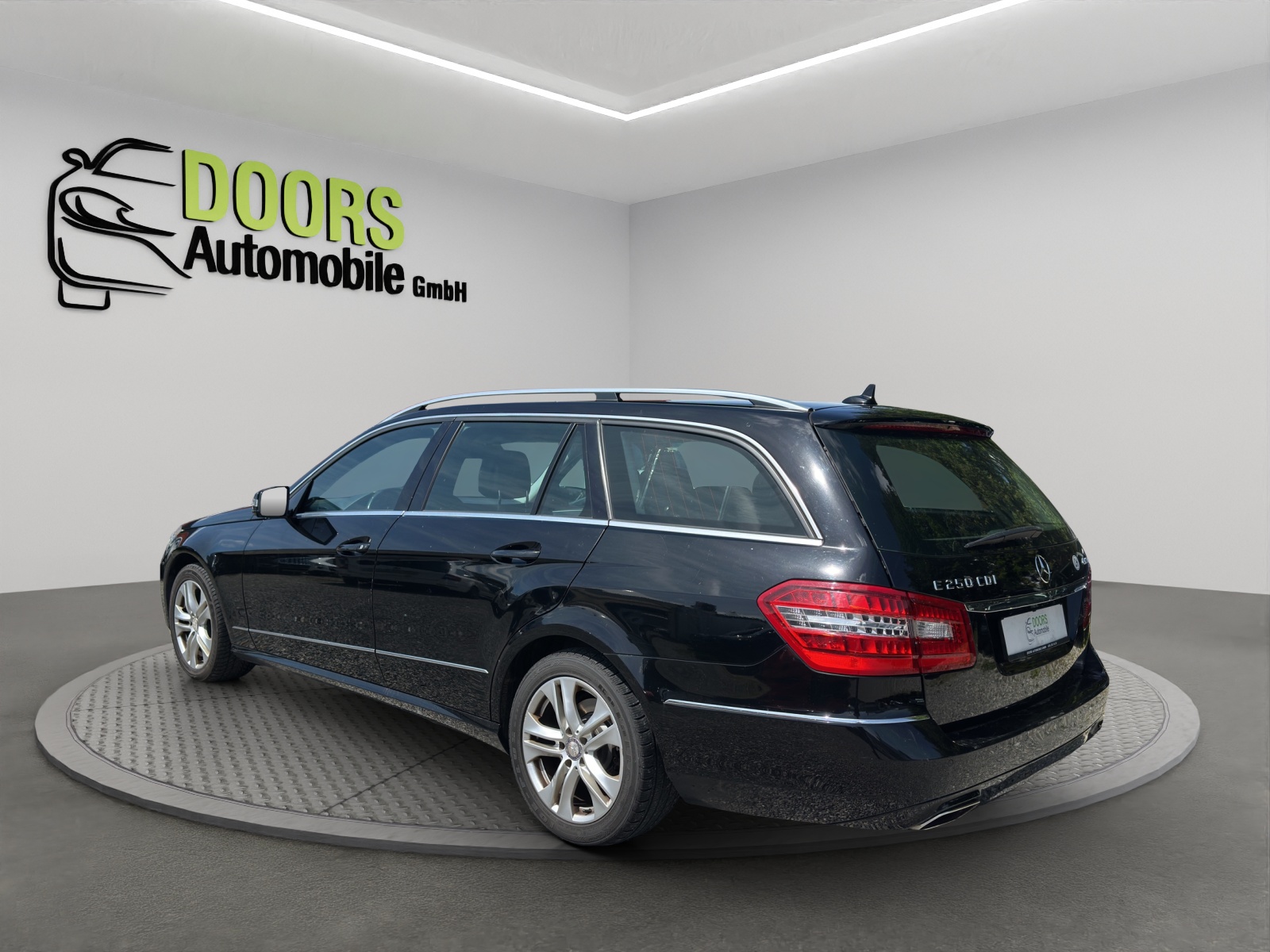 MERCEDES-BENZ E 250 CDI BlueEff. Avantgarde 4Matic 7G-Tronic-showroom-element-3