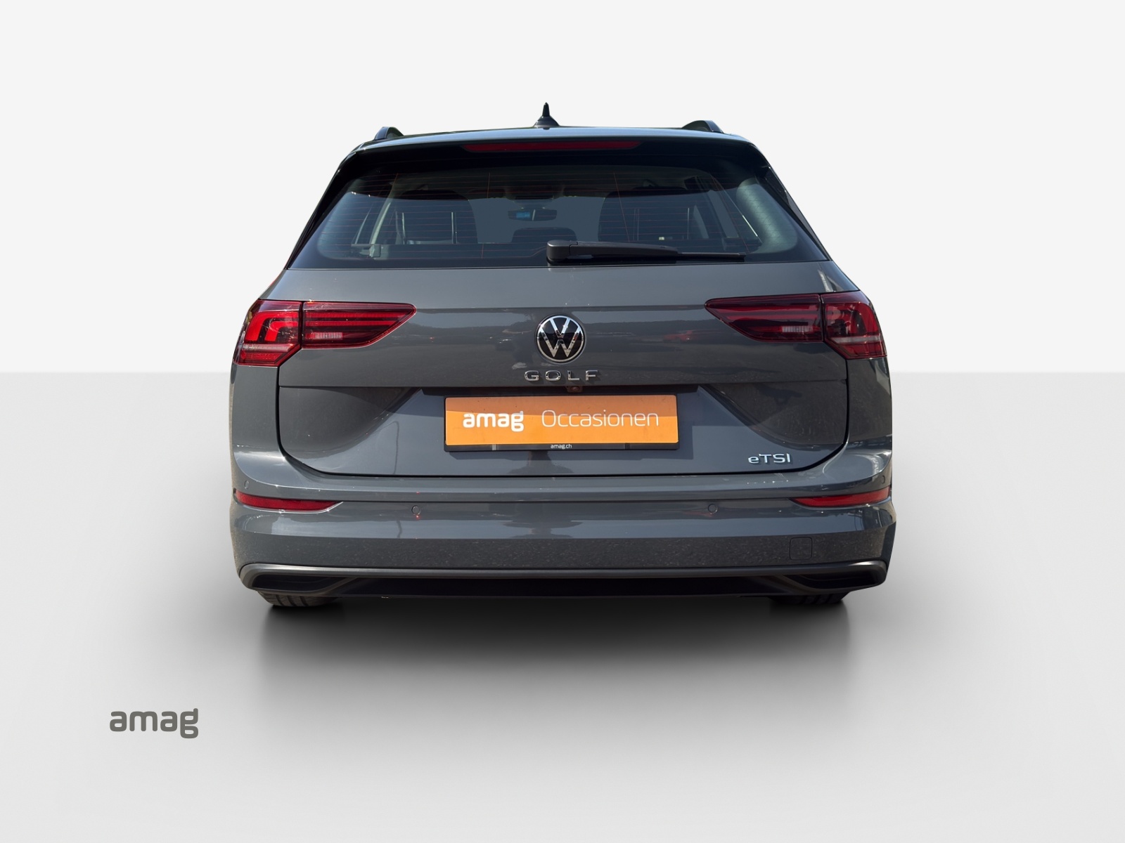 VW Golf Variant 1.5 eTSI mHEV Life-image-3