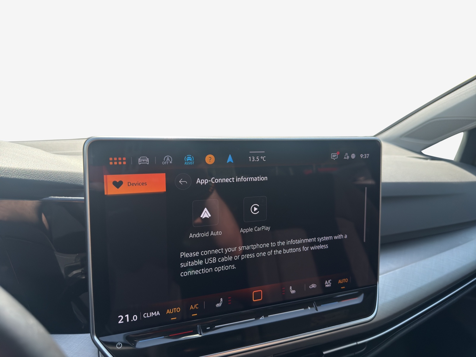 VW Golf Variant 1.5 eTSI mHEV Life-image-15