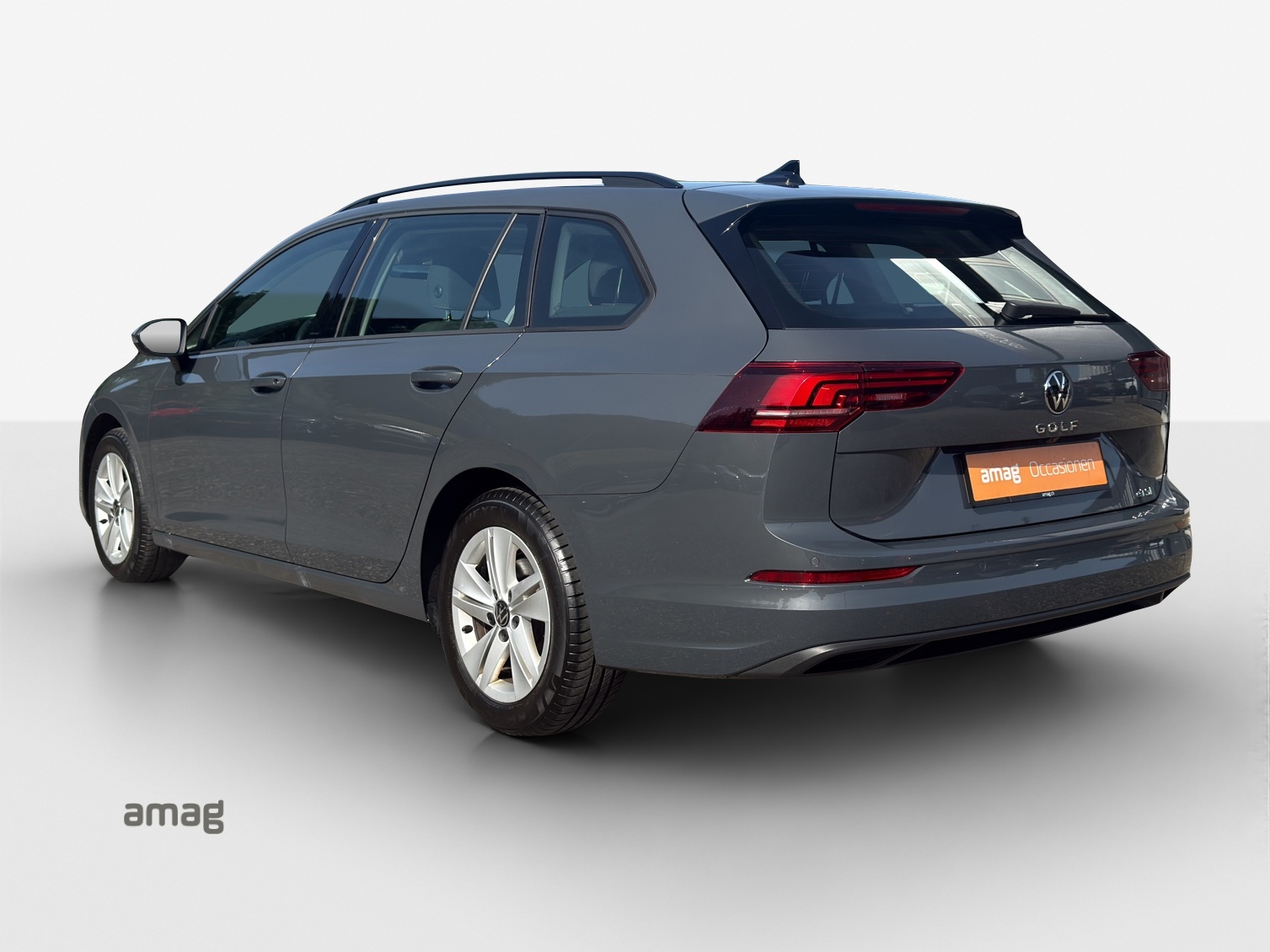 VW Golf Variant 1.5 eTSI mHEV Life-image-2