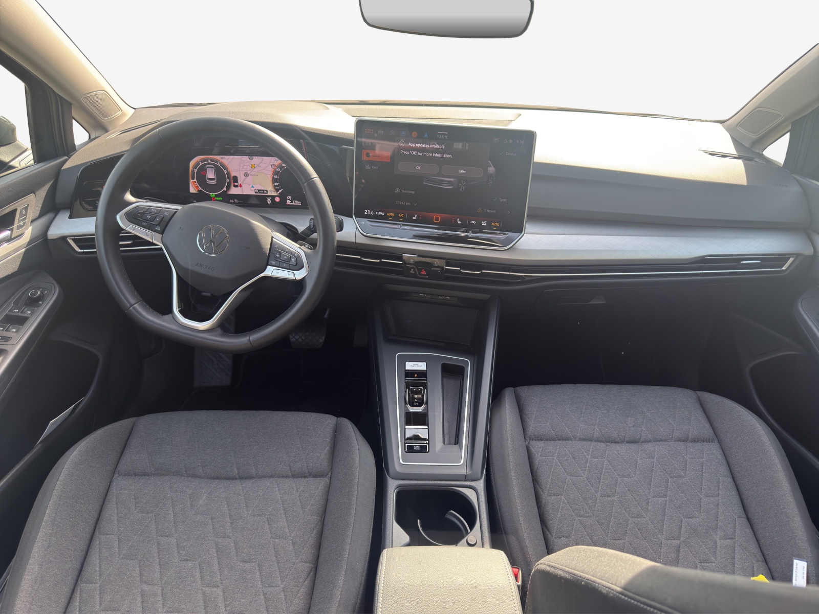 VW Golf Variant 1.5 eTSI mHEV Life-image-8