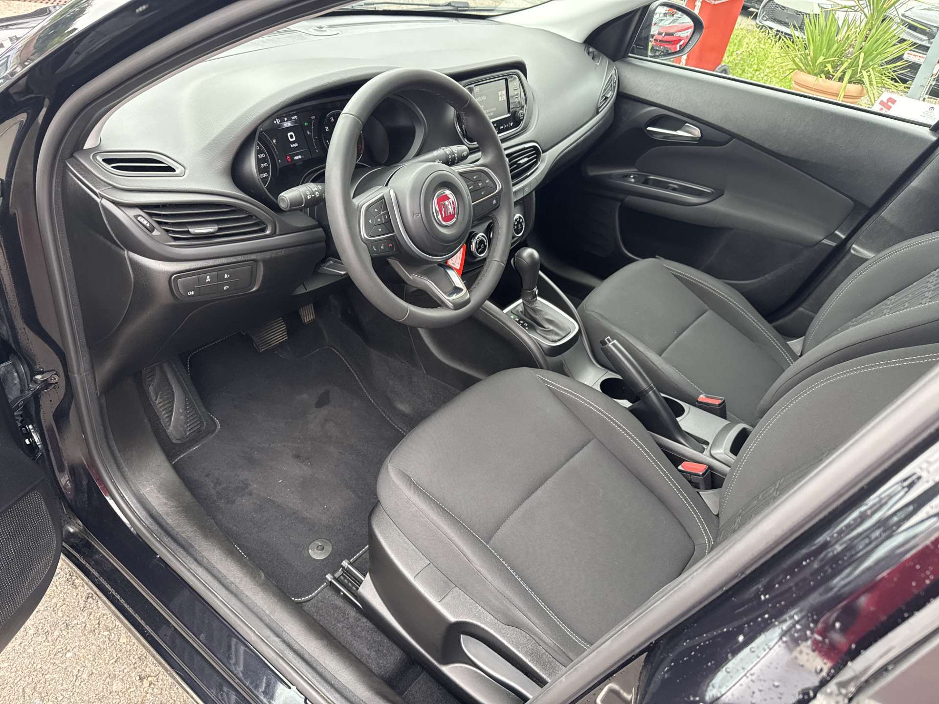 FIAT Tipo Hybrid 1.5 Cult Automat-image-5