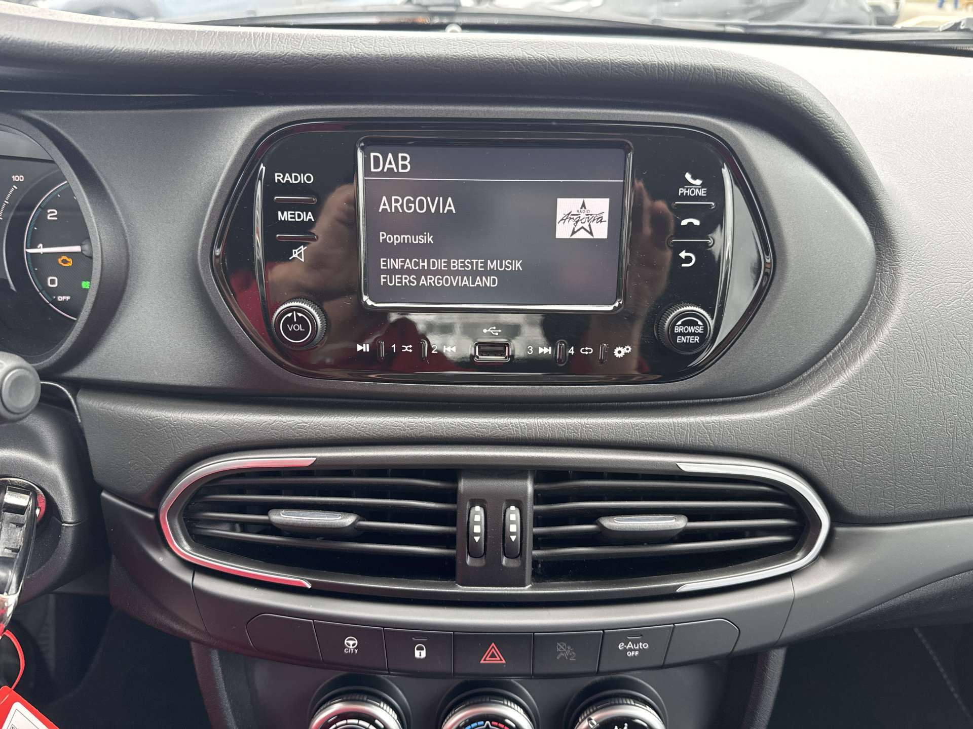 FIAT Tipo Hybrid 1.5 Cult Automat-image-1