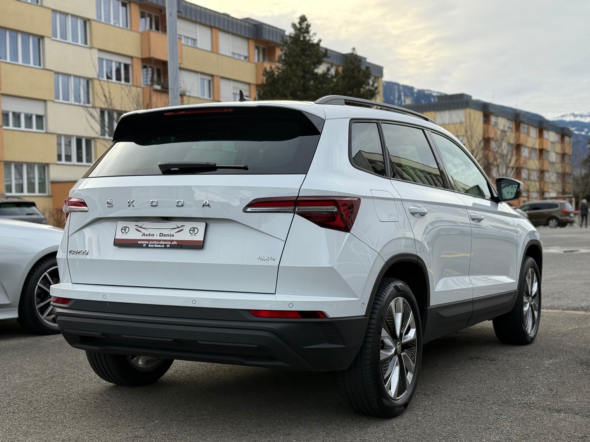 SKODA Karoq 2.0 TDI Style 4x4 DSG-image-6