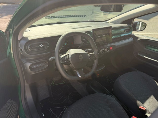RENAULT Twingo E-Tech Urban Range techno-image-4
