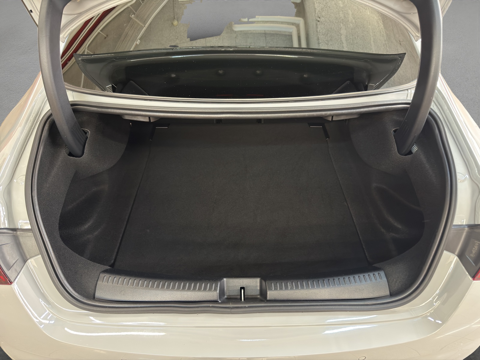 MERCEDES-BENZ CLA 220 4M - AMG / DISTRONIC / 360 Grad Kamera / Soundsystem-image-14