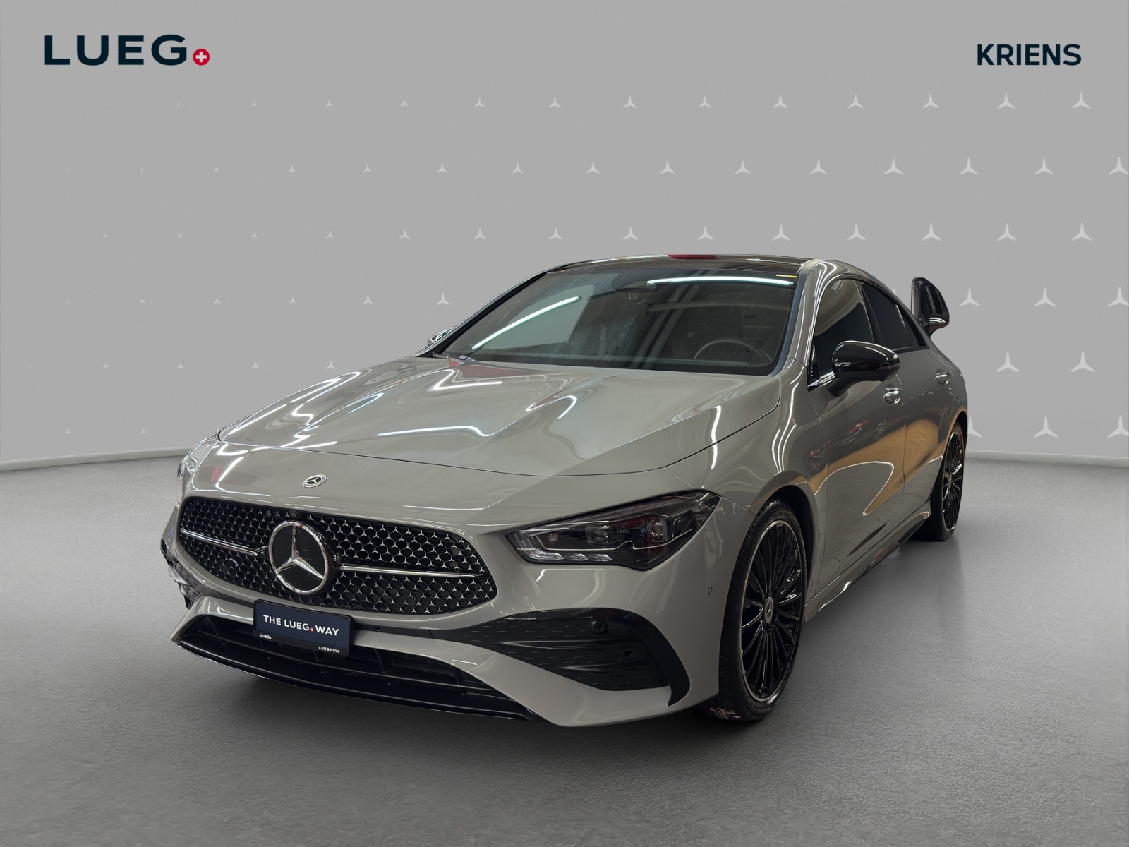 MERCEDES-BENZ CLA 220 4M - AMG / DISTRONIC / 360 Grad Kamera / Soundsystem-image-0