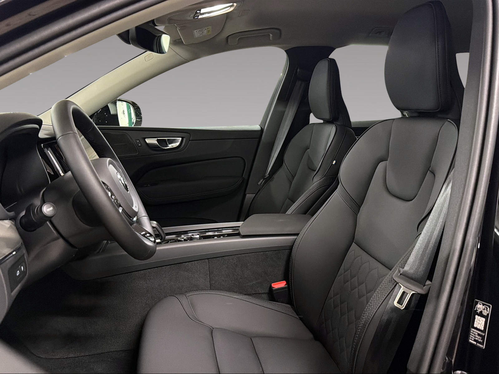 VOLVO XC60 2.0 T6 TE Core eAWD-image-9