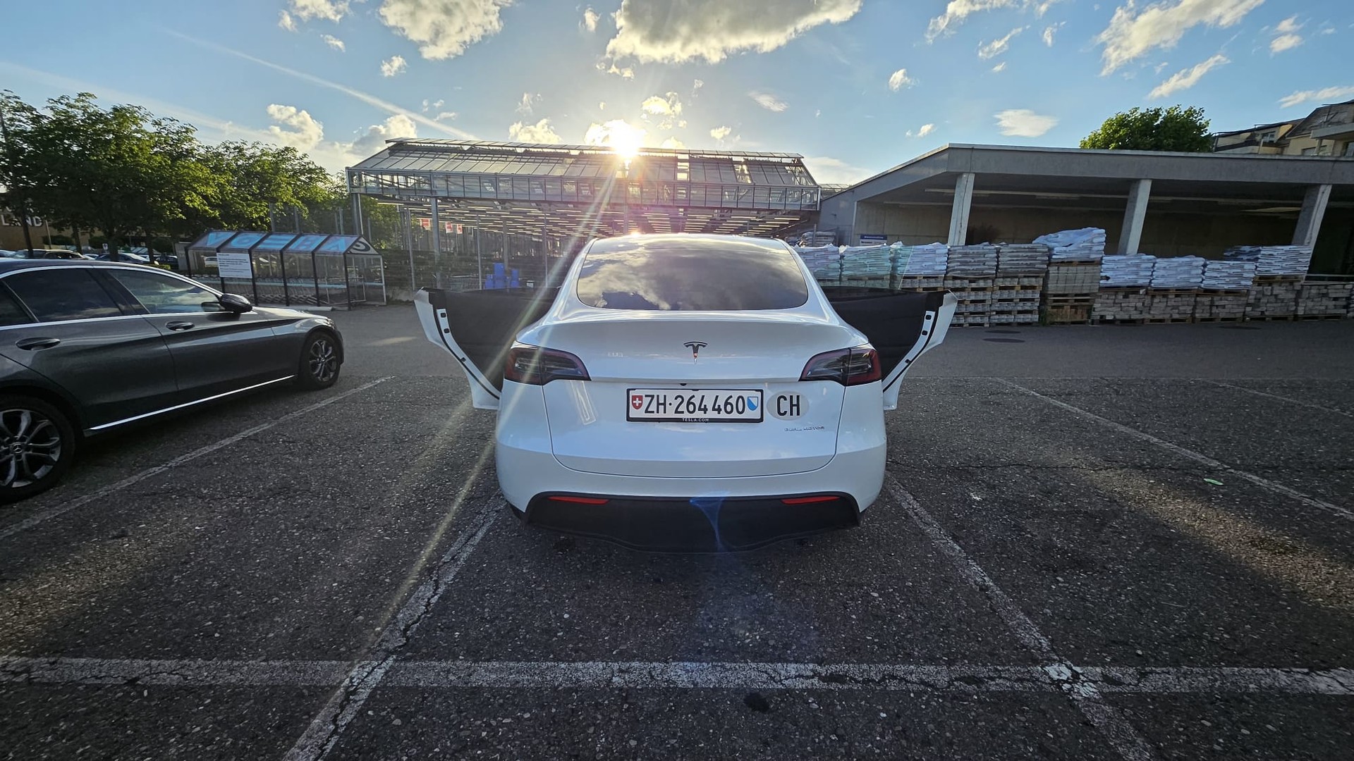 TESLA Long Range D-image-1