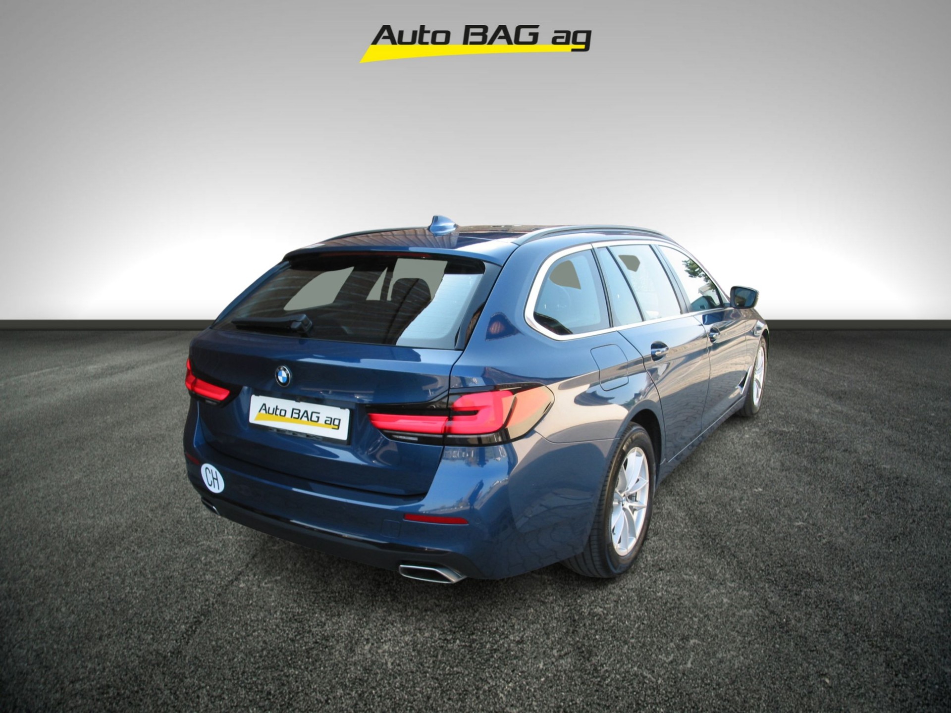 BMW 530d xDrive SAG Touring-image-3