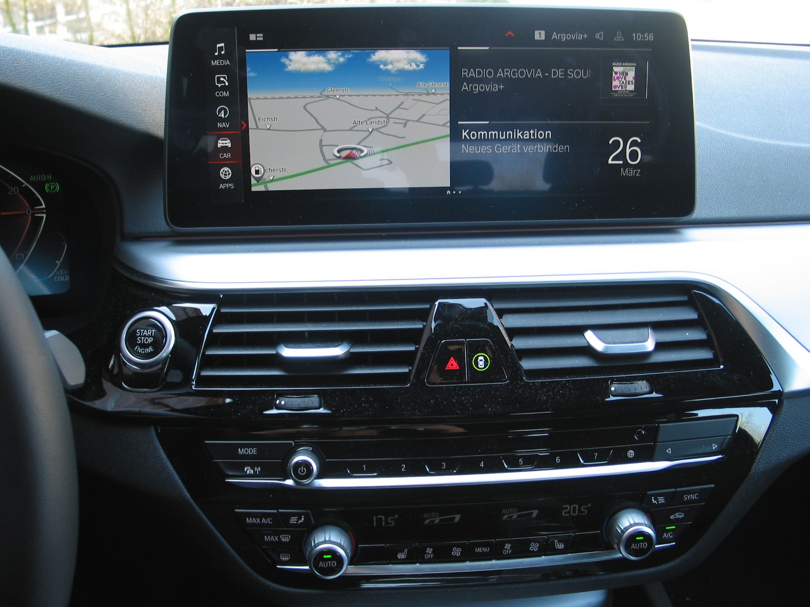 BMW 530d xDrive SAG Touring-image-7