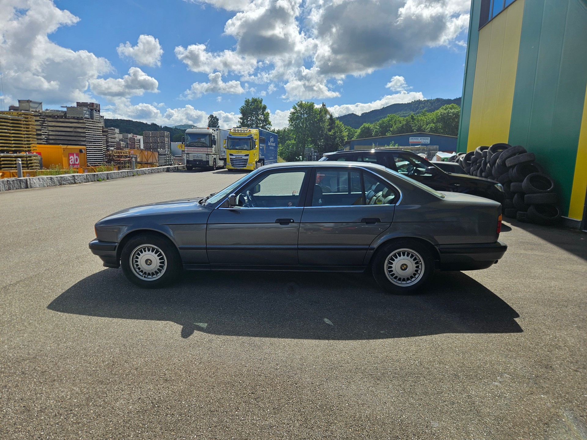 BMW 525i A-image-7