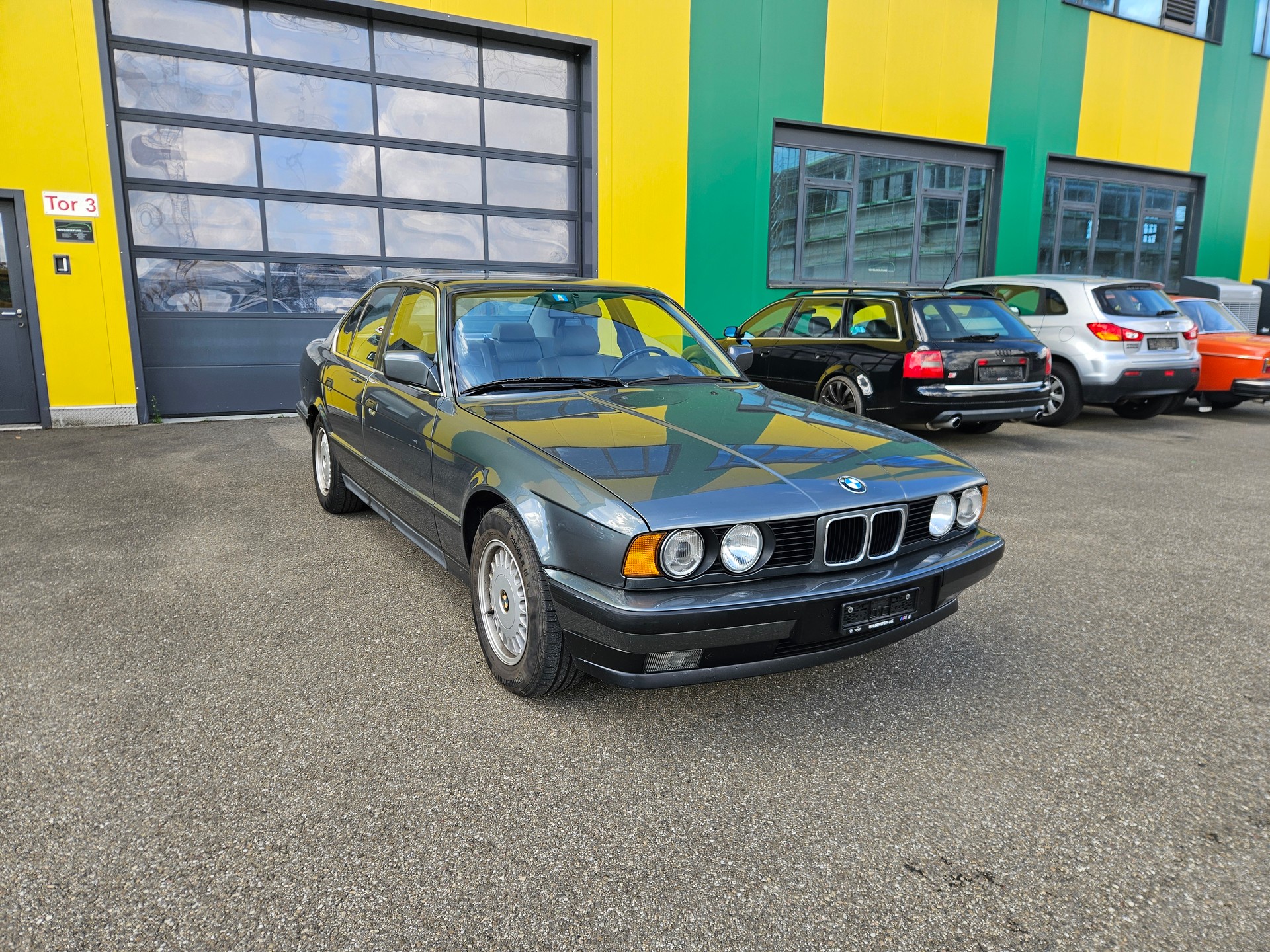 BMW 525i A-image-2
