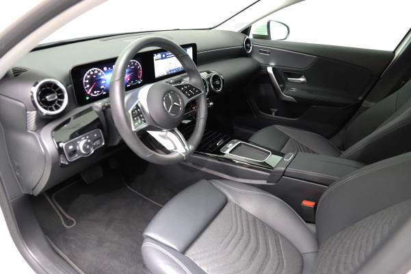 MERCEDES-BENZ A 180-image-7