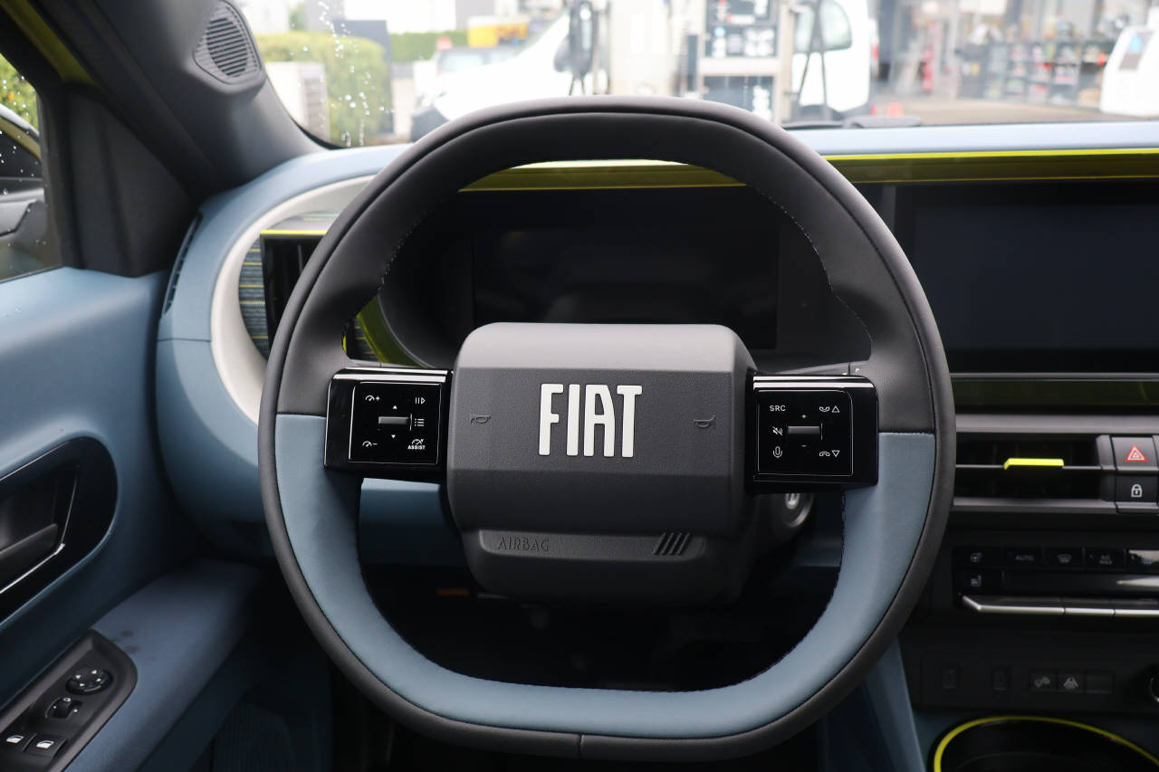 FIAT Grande Panda 1.2 Hybrid Icon-image-13