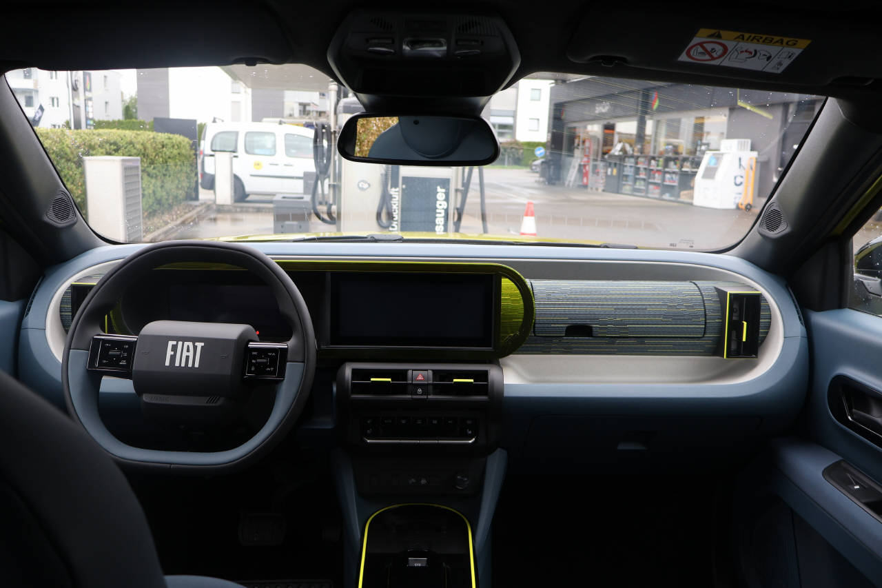 FIAT Grande Panda 1.2 Hybrid Icon-image-12
