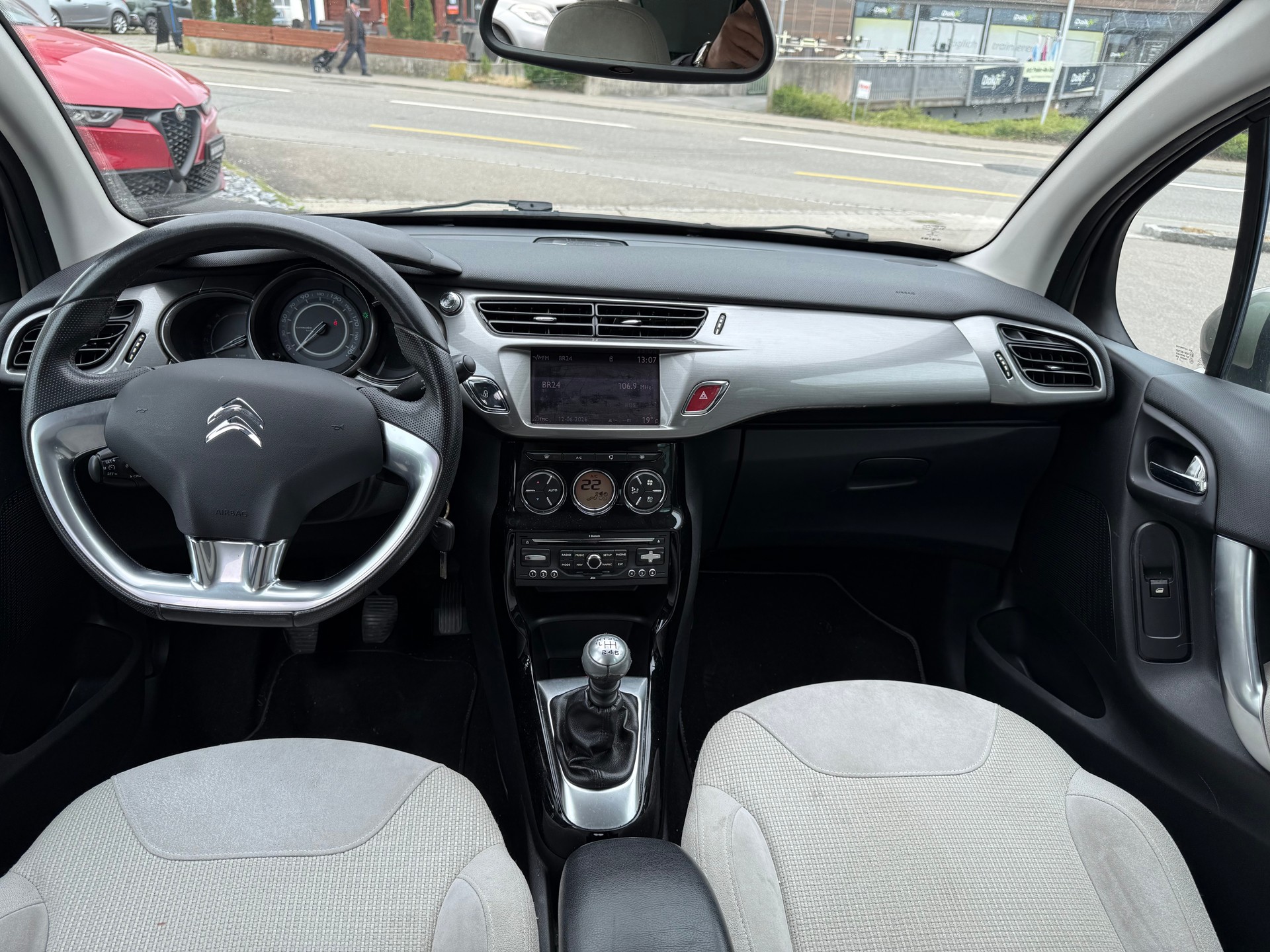 CITROEN C3 1.6 16V HDi Exclusive-image-6