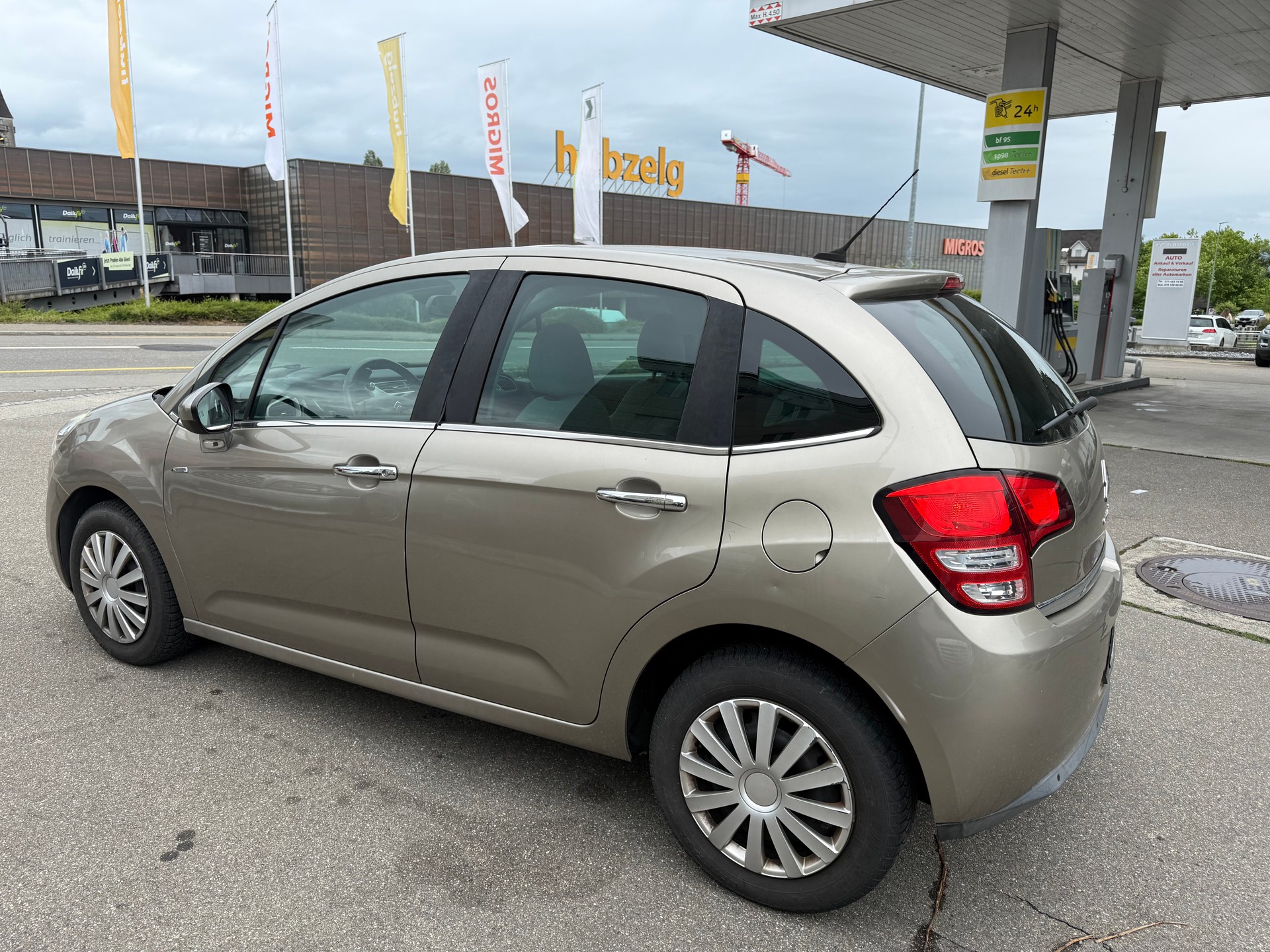 CITROEN C3 1.6 16V HDi Exclusive-image-4