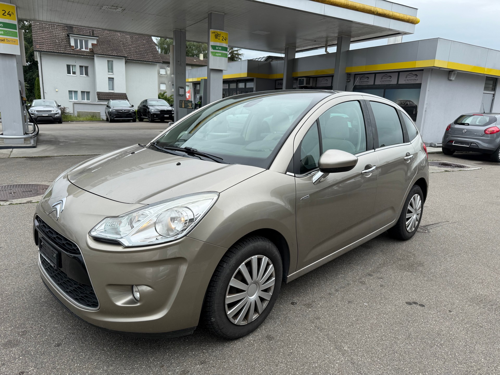 CITROEN C3 1.6 16V HDi Exclusive-image-1