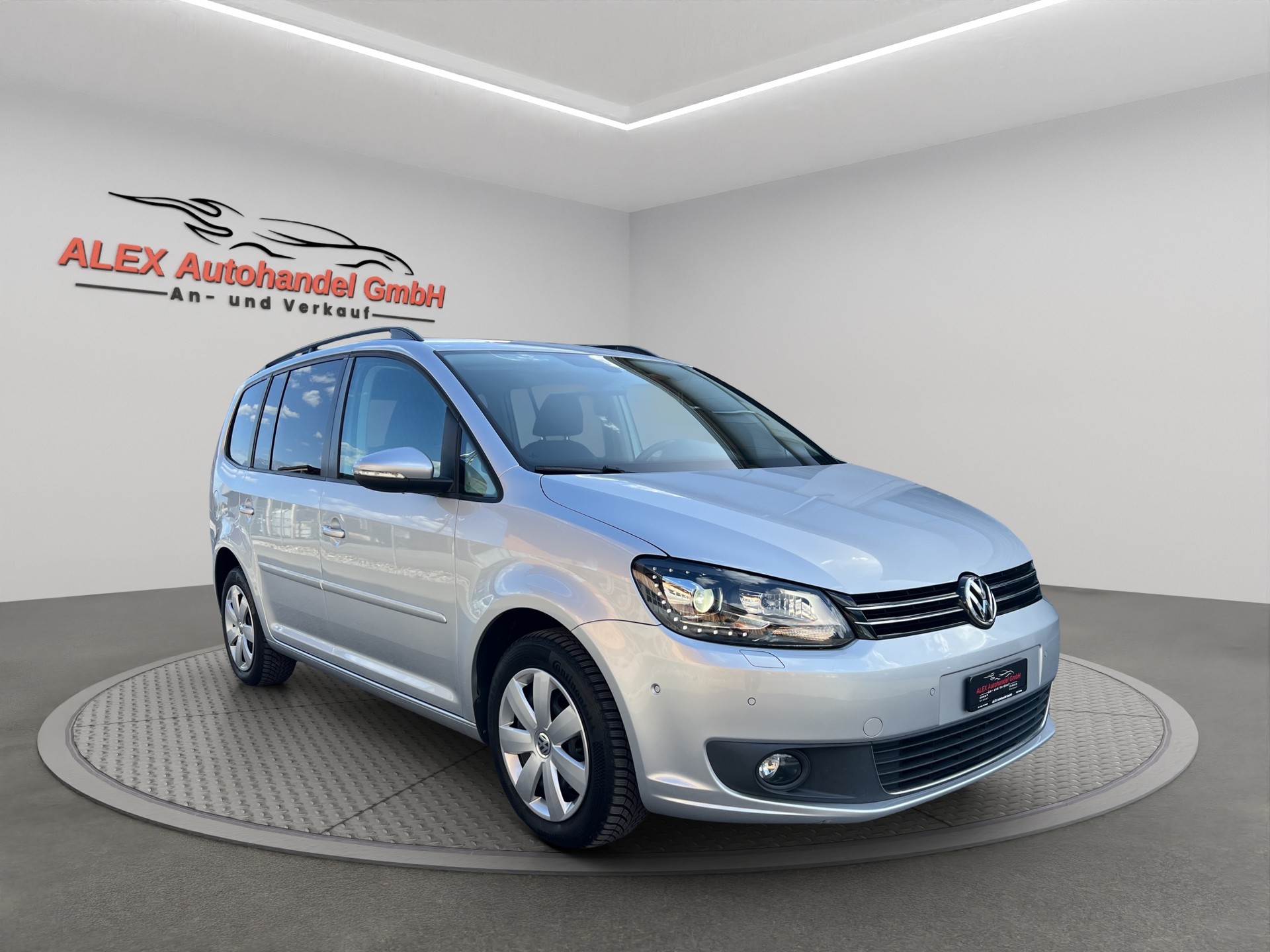 VW Touran 1.4 TSI Comfortline 7-Plätze-image-8