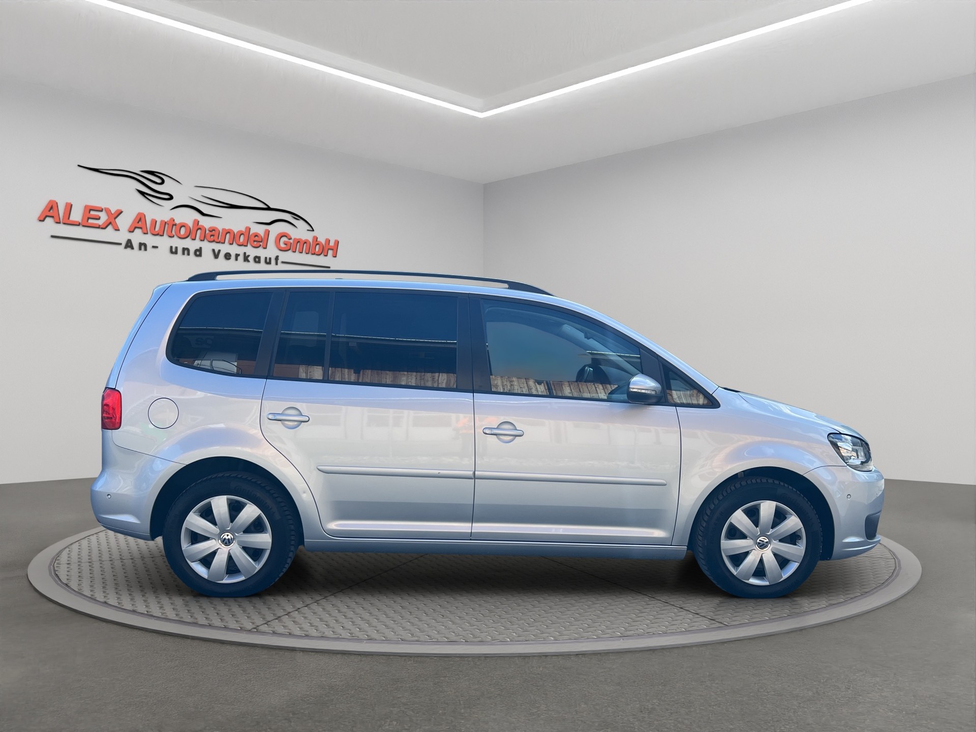 VW Touran 1.4 TSI Comfortline 7-Plätze-image-7