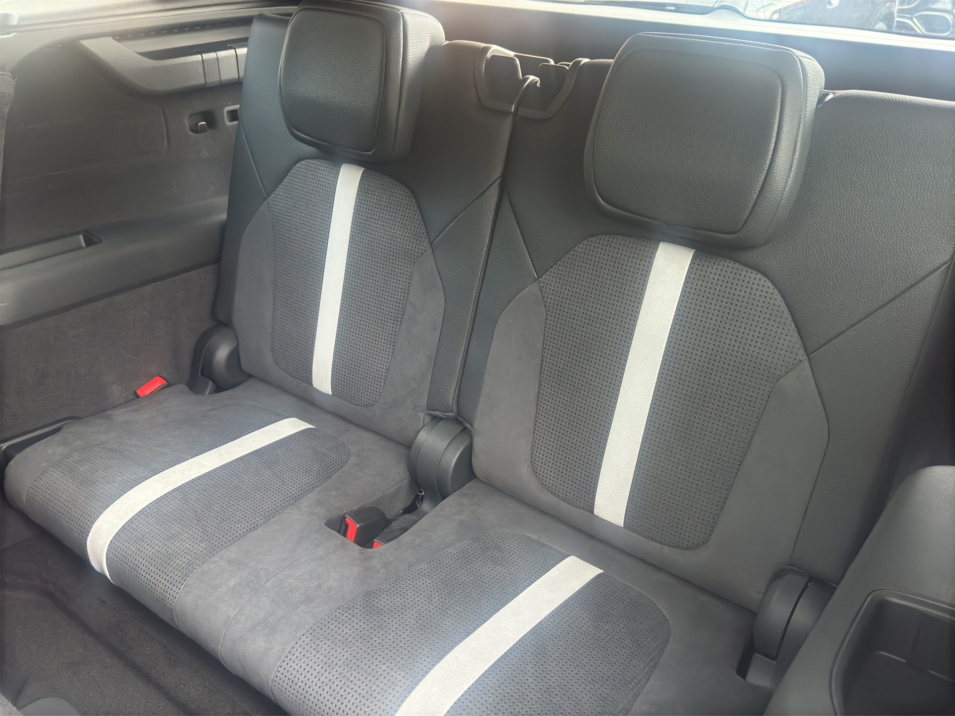 SKODA Kodiaq 1.5 TSI MHEV Sportline 7 Plätze AHK-image-15