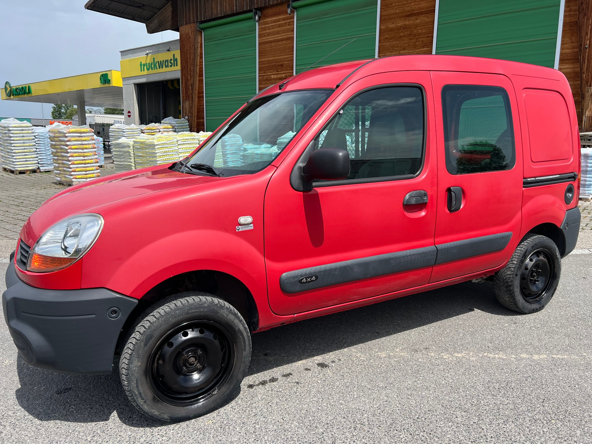 RENAULT Kangoo 1.6 16V 4x4-image-1