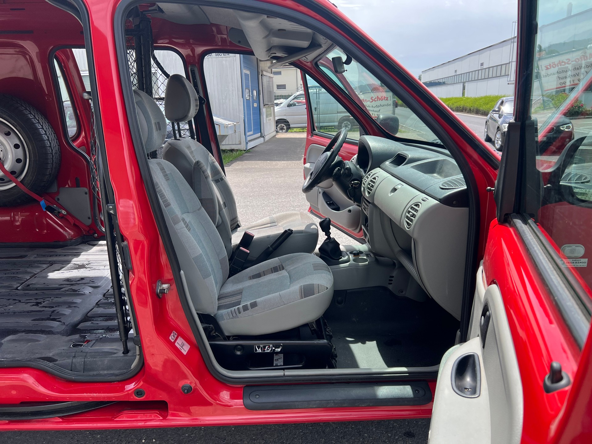 RENAULT Kangoo 1.6 16V 4x4-image-9