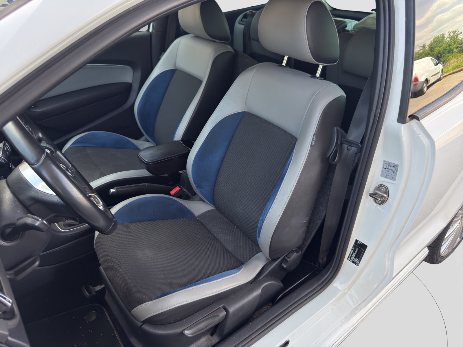 VW Polo 1.4 TSI ACT BlueGT-image-11