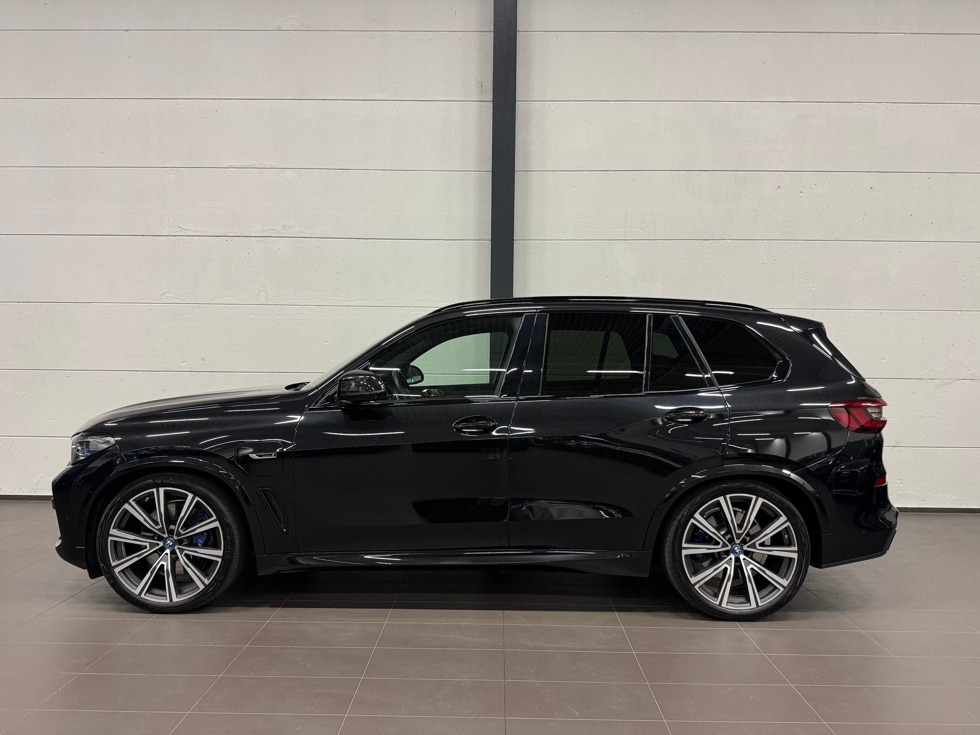 BMW X5 xDrive45e M Sport Steptronic-image-9